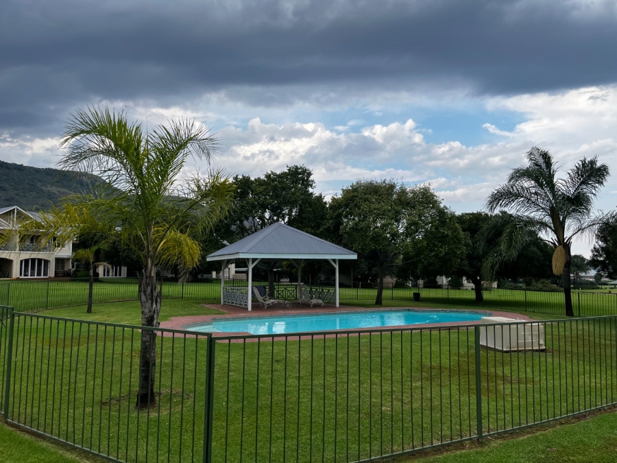 2 Bedroom Property for Sale in Caribbean Beach Club North West